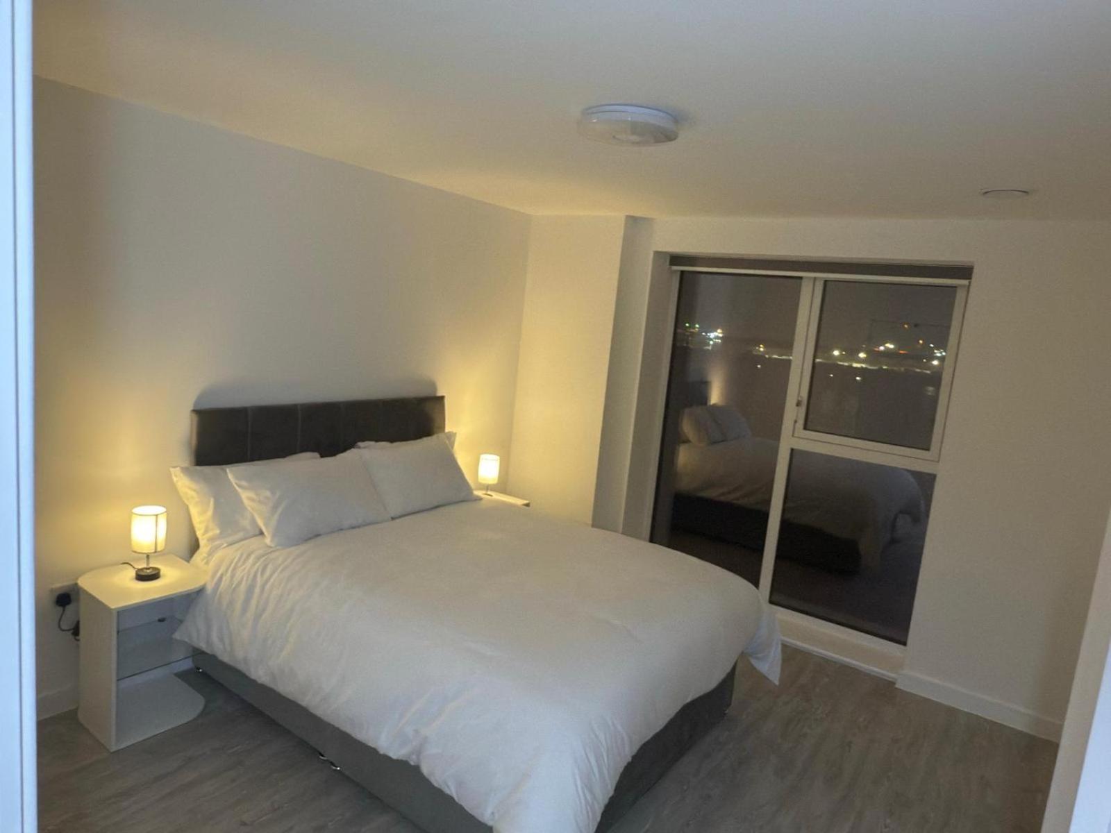 Serenity Waterfront 2 Bed Apartment Northfleet Exteriör bild