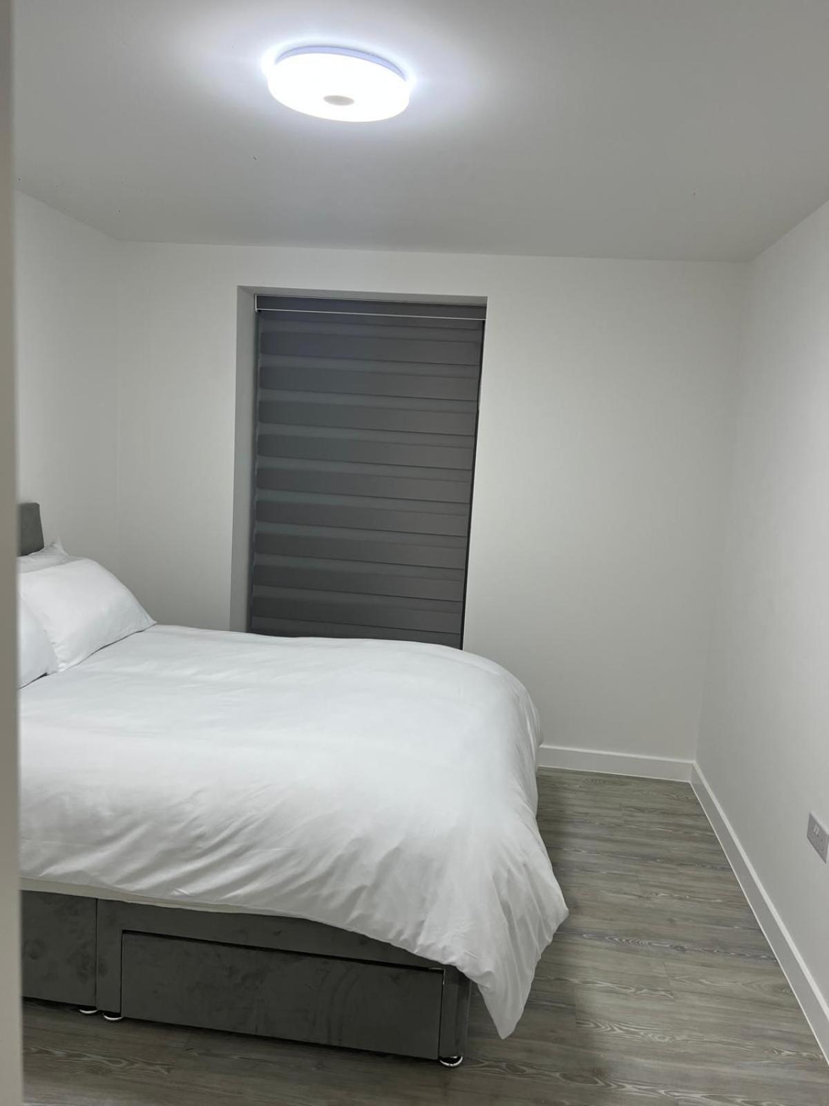 Serenity Waterfront 2 Bed Apartment Northfleet Exteriör bild