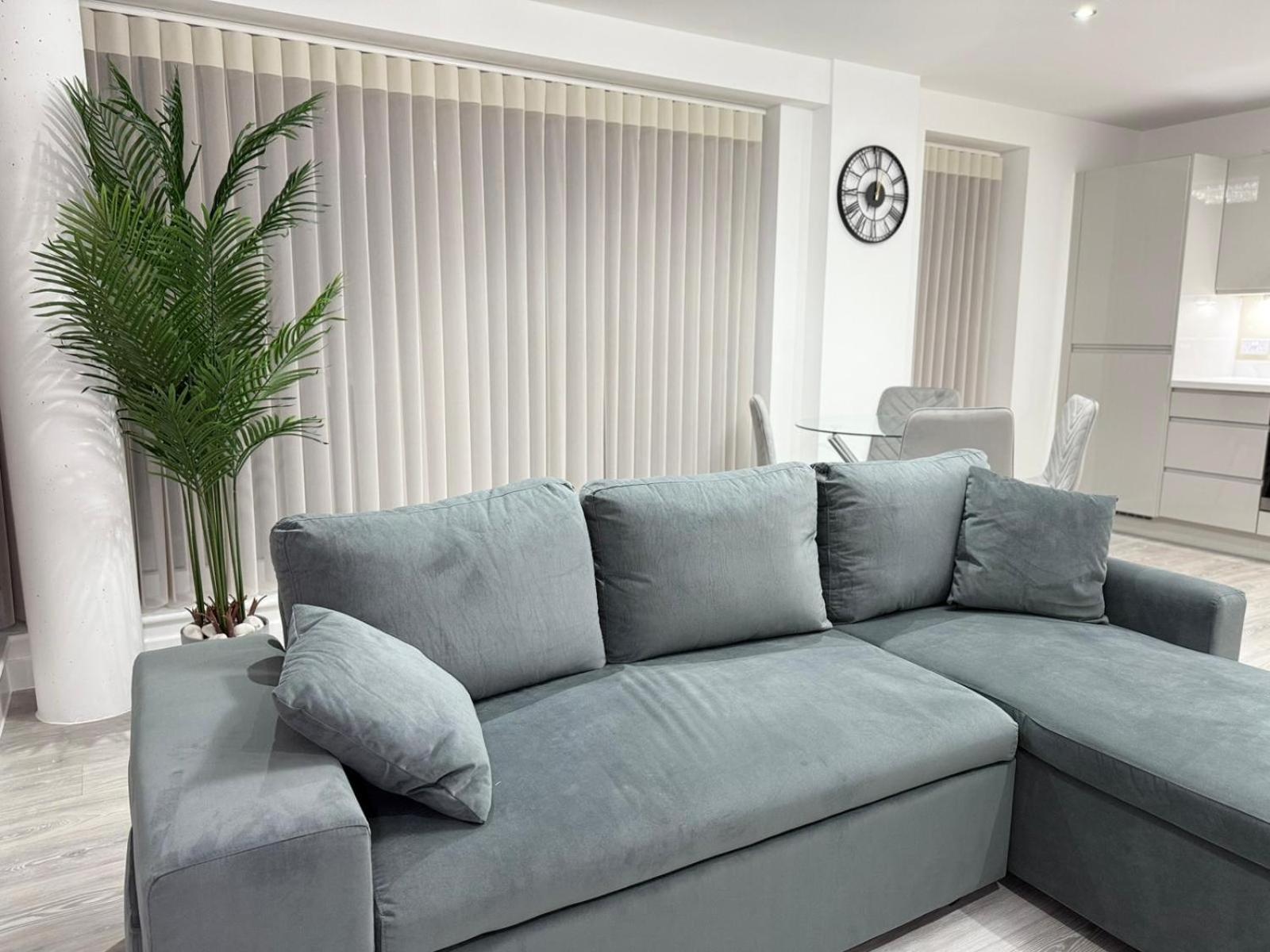 Serenity Waterfront 2 Bed Apartment Northfleet Exteriör bild