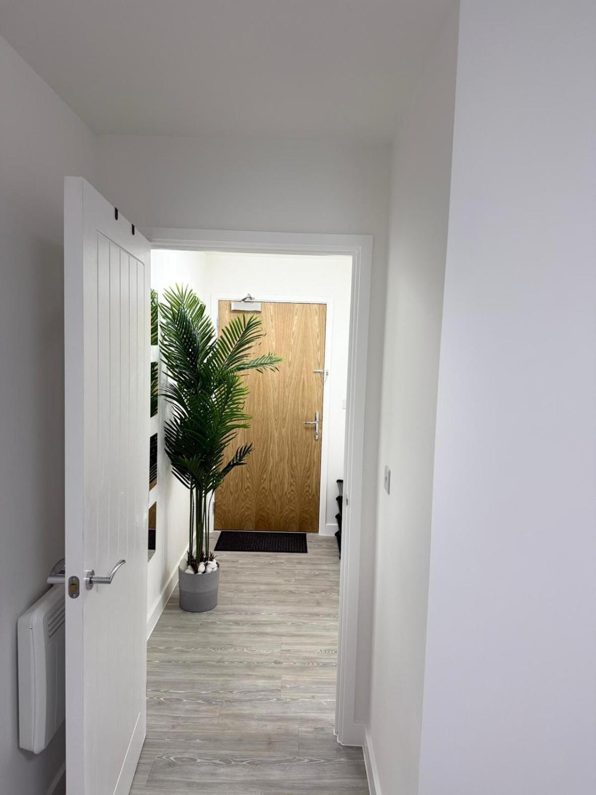 Serenity Waterfront 2 Bed Apartment Northfleet Exteriör bild