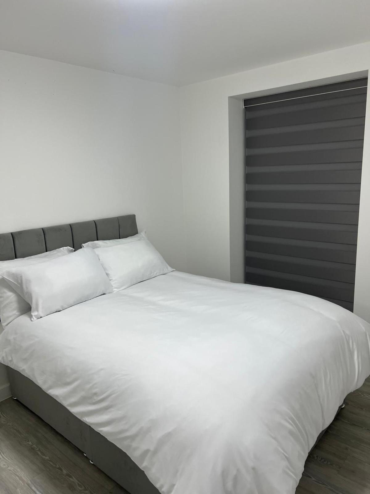 Serenity Waterfront 2 Bed Apartment Northfleet Exteriör bild