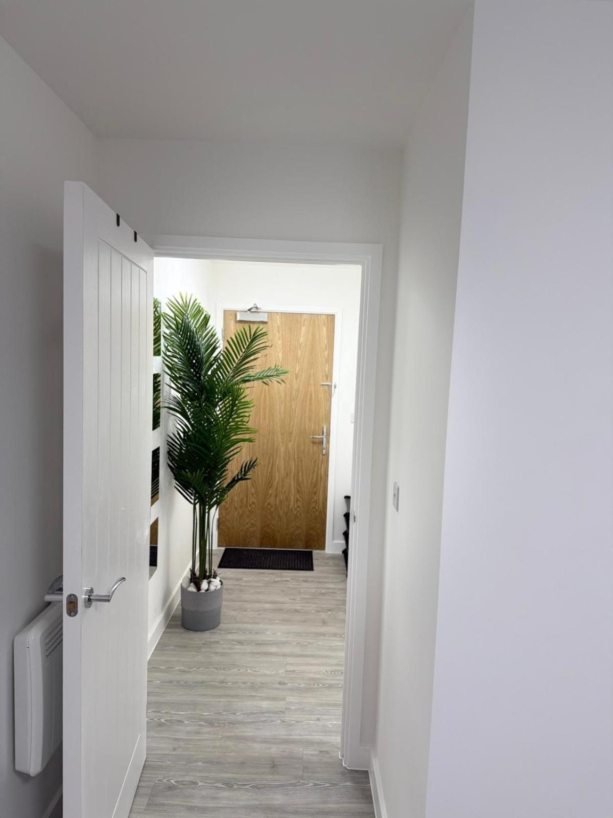 Serenity Waterfront 2 Bed Apartment Northfleet Exteriör bild