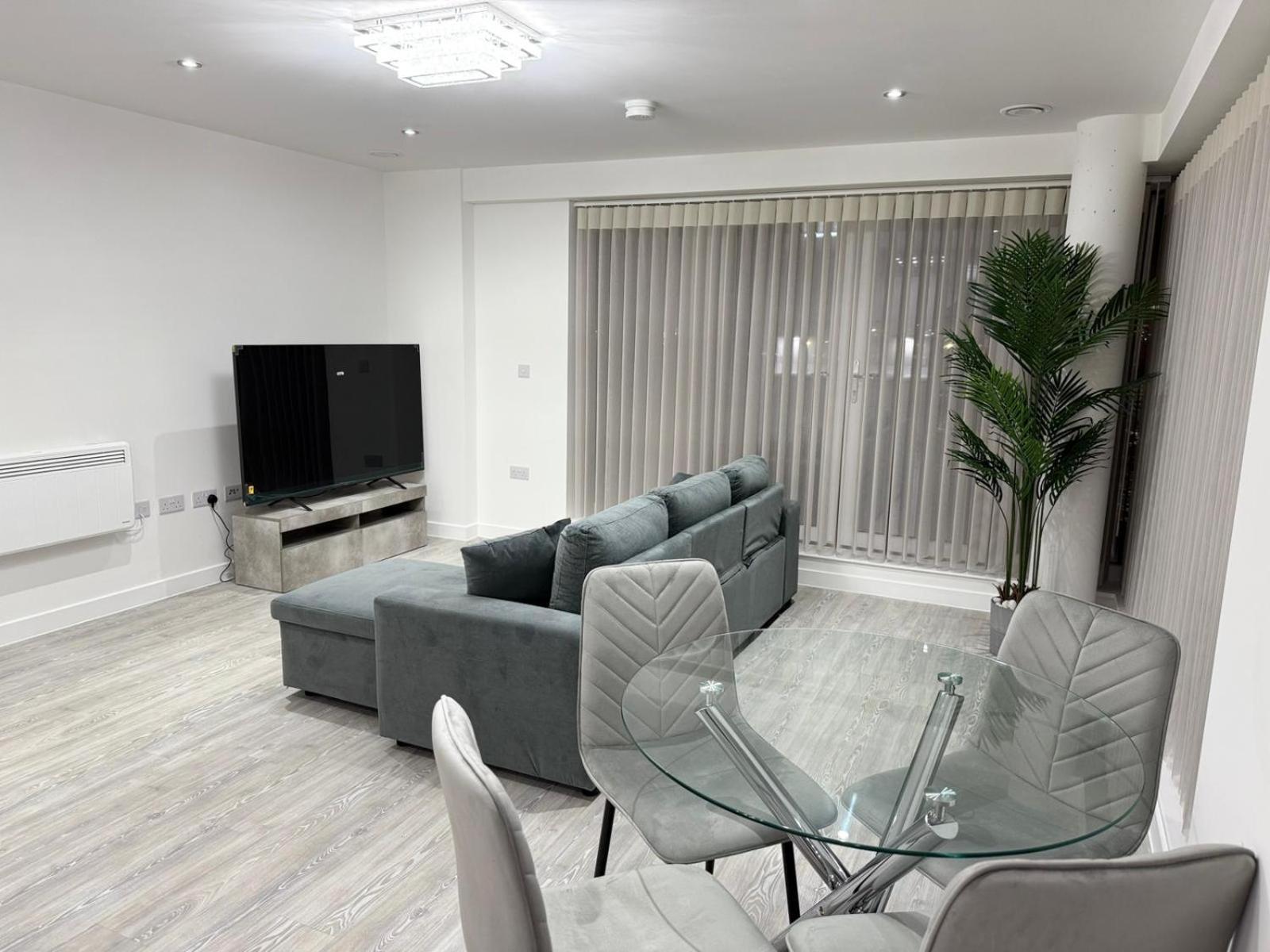 Serenity Waterfront 2 Bed Apartment Northfleet Exteriör bild