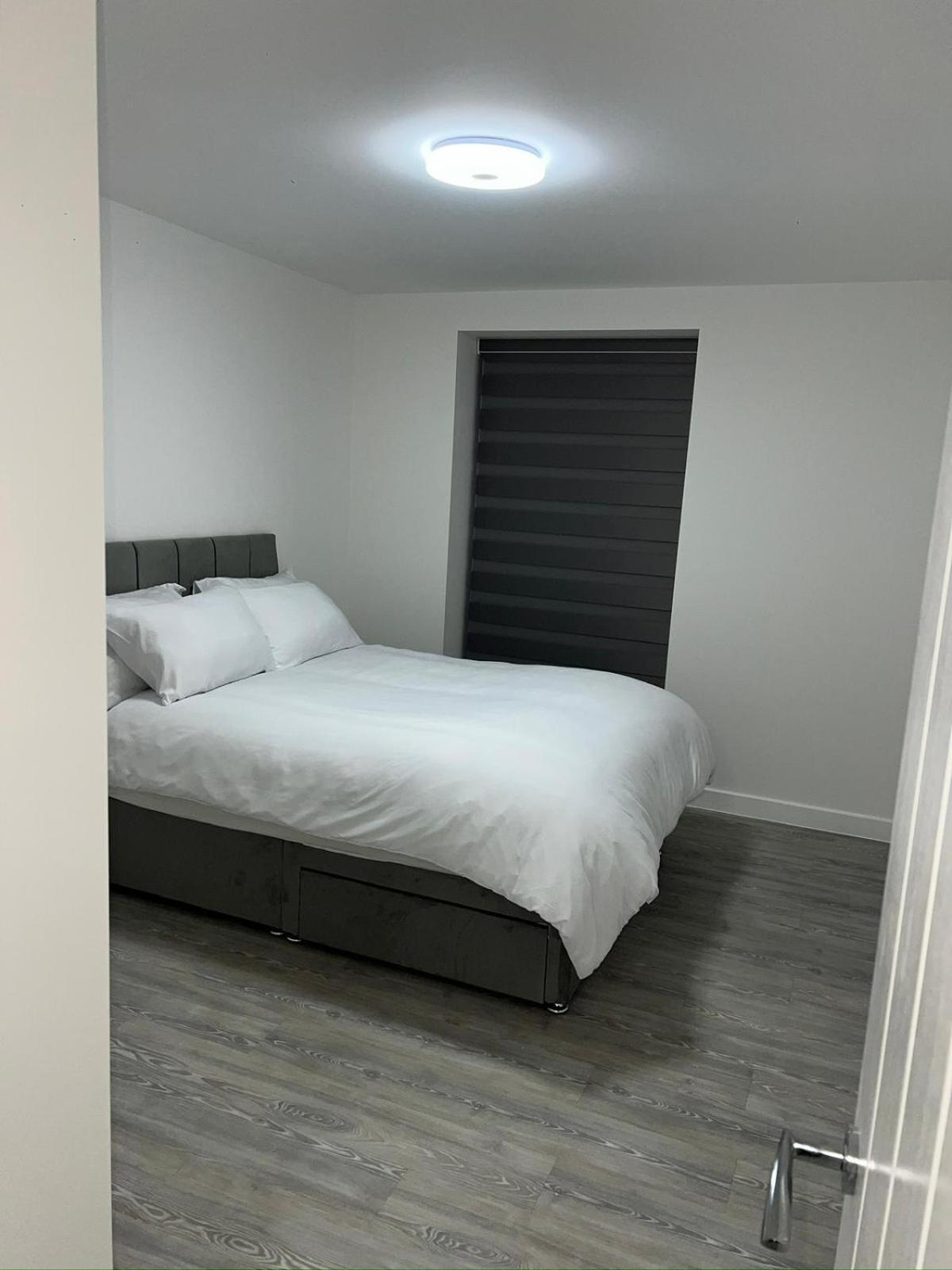 Serenity Waterfront 2 Bed Apartment Northfleet Exteriör bild
