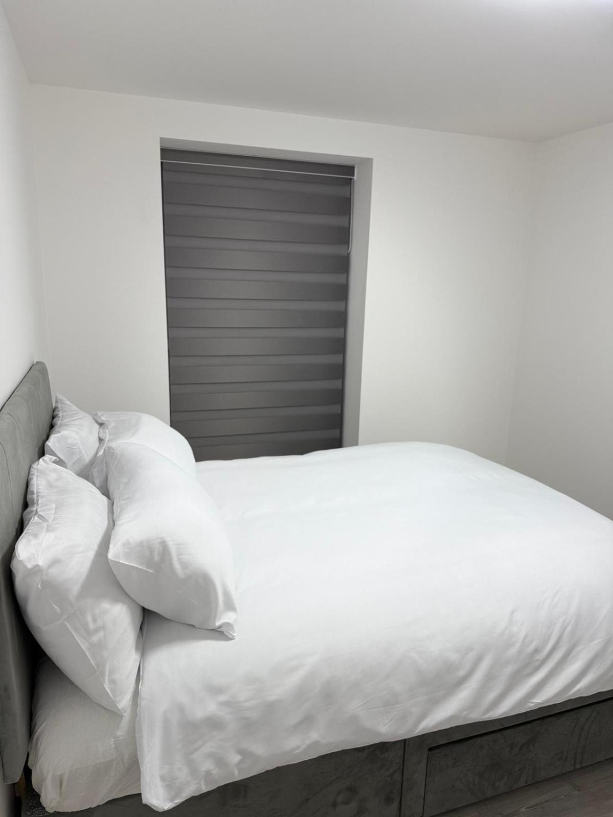 Serenity Waterfront 2 Bed Apartment Northfleet Exteriör bild