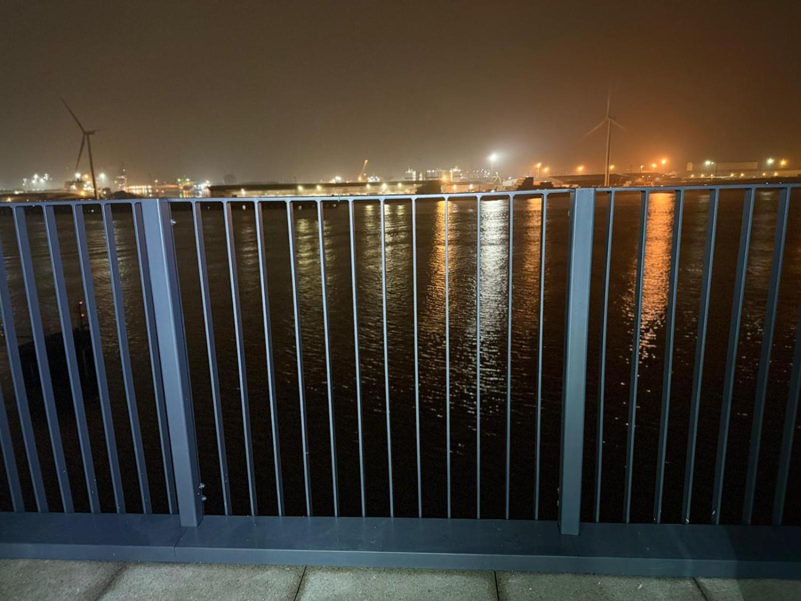 Serenity Waterfront 2 Bed Apartment Northfleet Exteriör bild