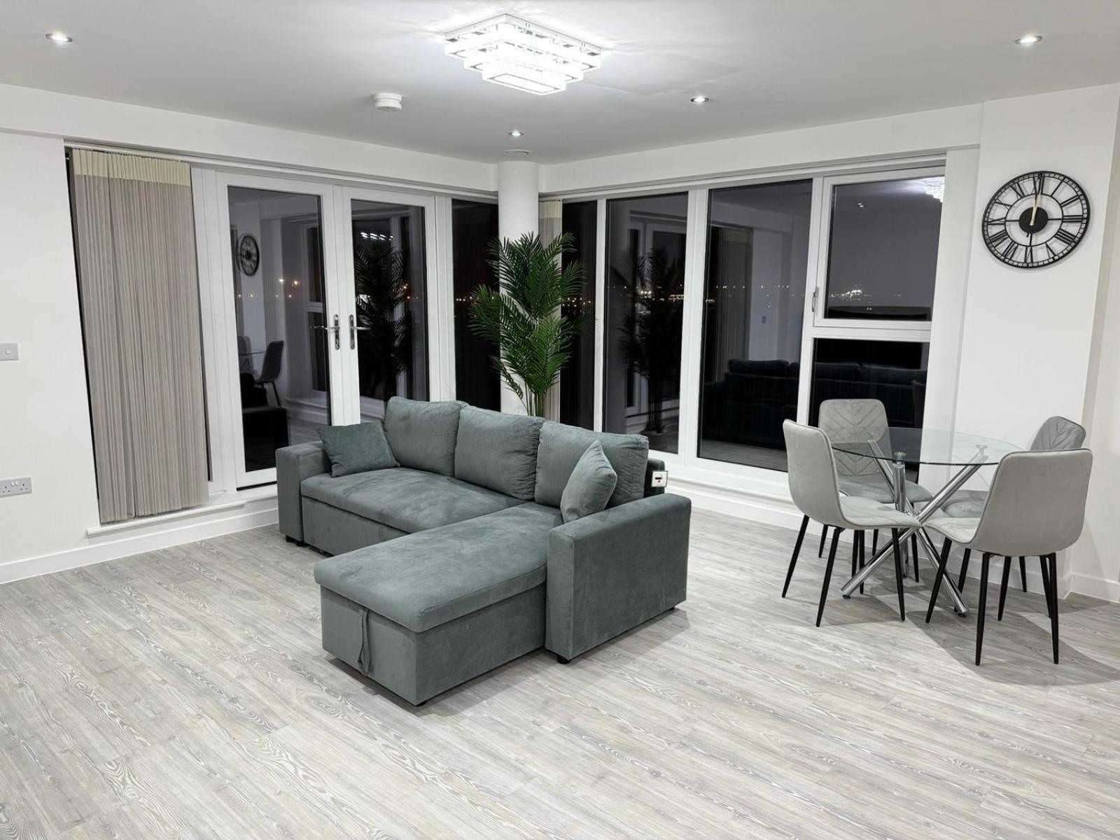 Serenity Waterfront 2 Bed Apartment Northfleet Exteriör bild